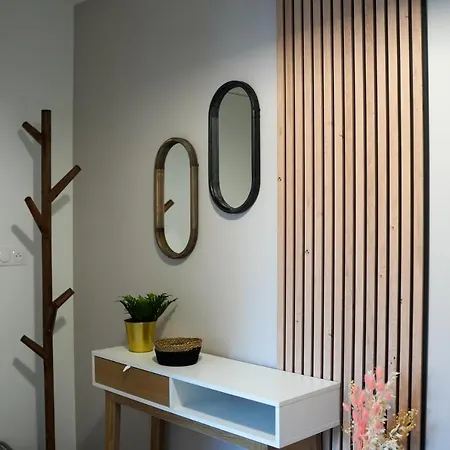 Neuf, Avec Terrasse, Parking Et Ascenseur *